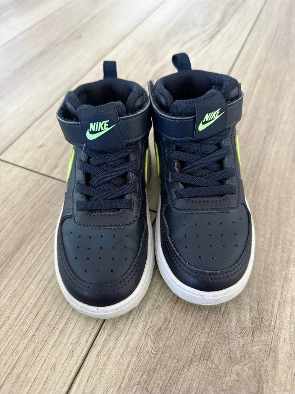 Nike Kids Court Borough Mid 2 Dark Obsidian/Lime Blast toddler 9C